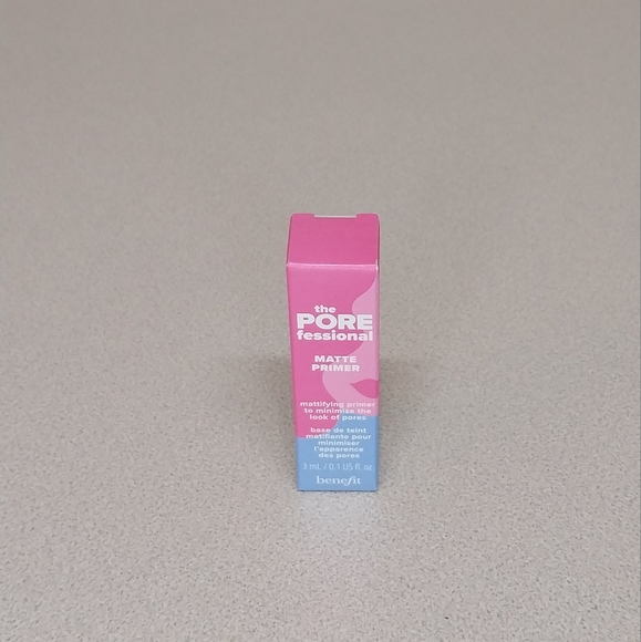 NEW BENEFIT COSMETICS  POREfesional matte primer - Picture 2 of 4